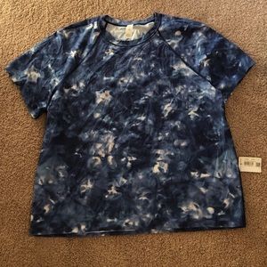 Lulu Lemon rash guard